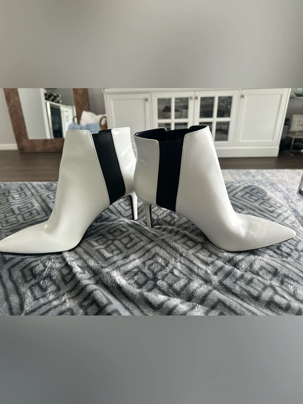 INC International ConceptsWhite Ankle Boots with Black Elastic Panel 9.5